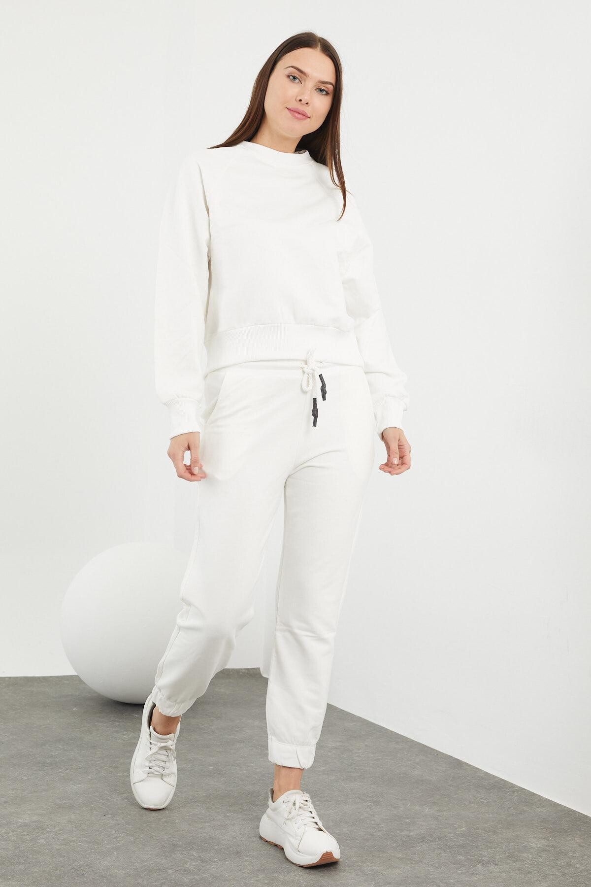 Beli ve Paçası Lastikli Düz Eşofman Takım