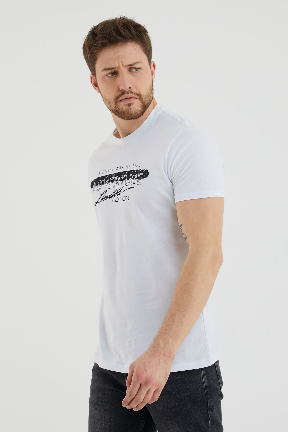 Adventure Yazılı Baskılı Bisiklet Yaka Slim Fit Tshirt