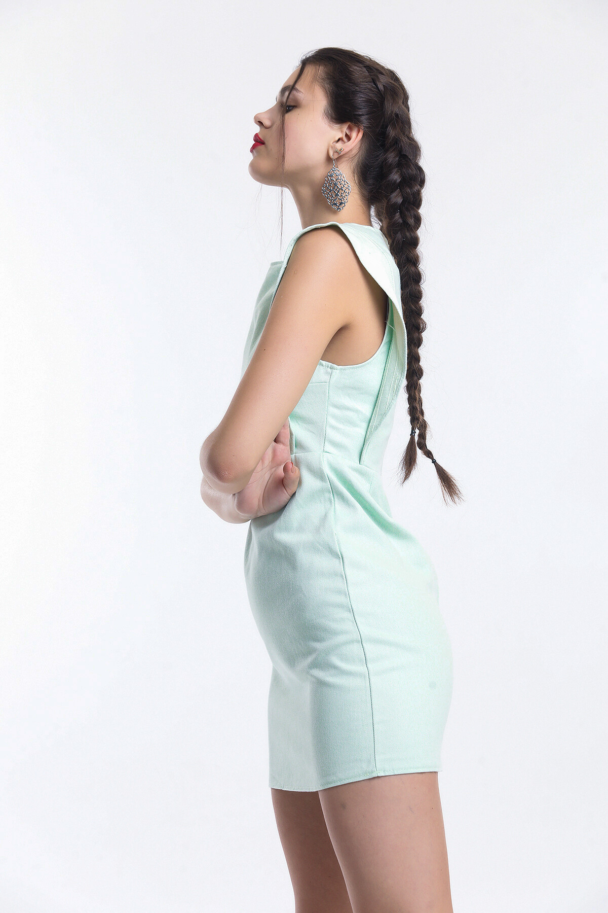 Arkası Fermuarlı Kolsuz Kısa Kot Elbise