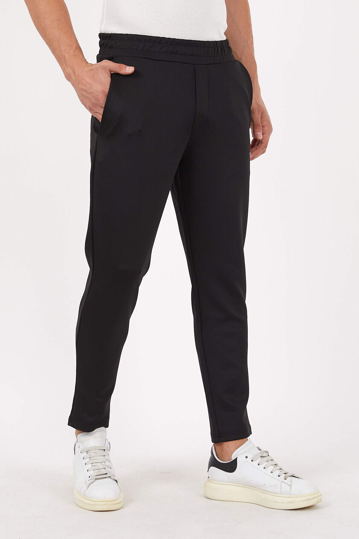 Beli Lastikli Nakış Detaylı Cepli Alt Eşofman