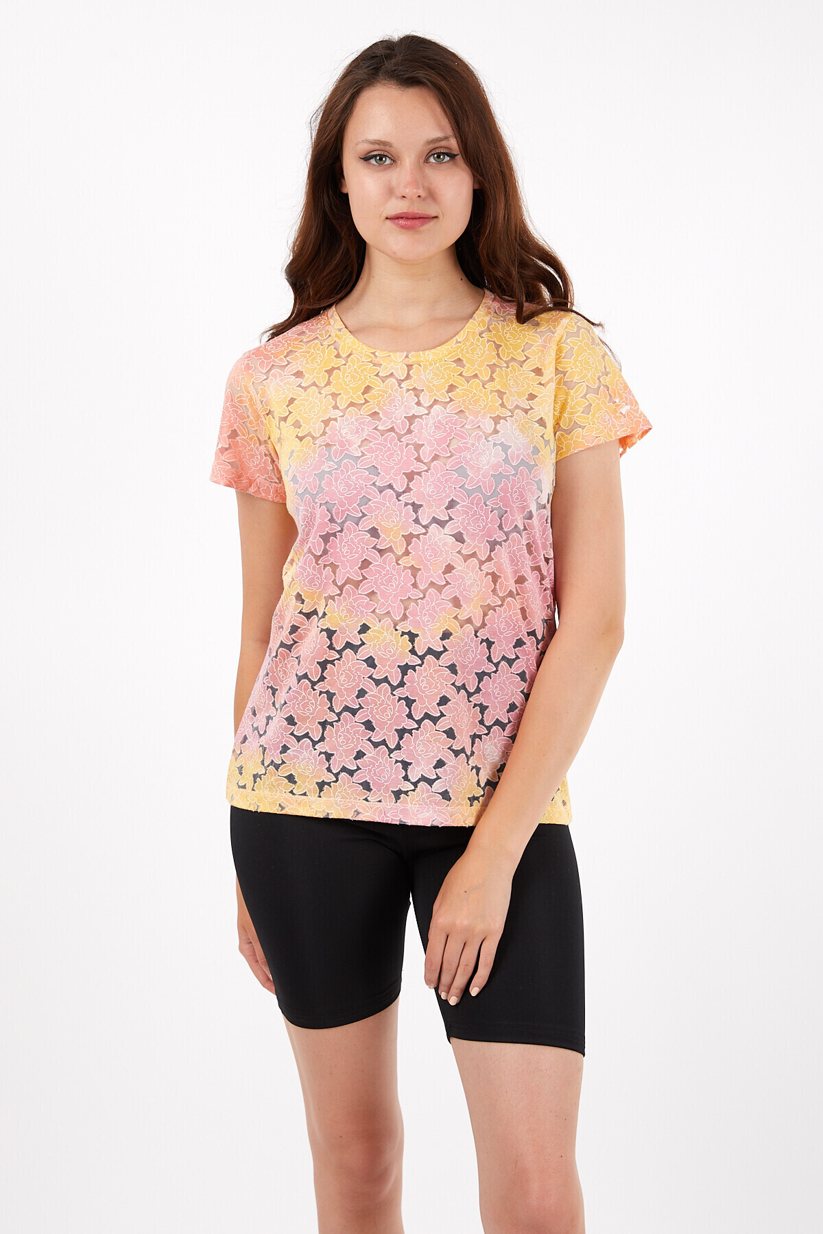 Bisiklet Yaka İki Renkli Papatya Desenli Tshirt