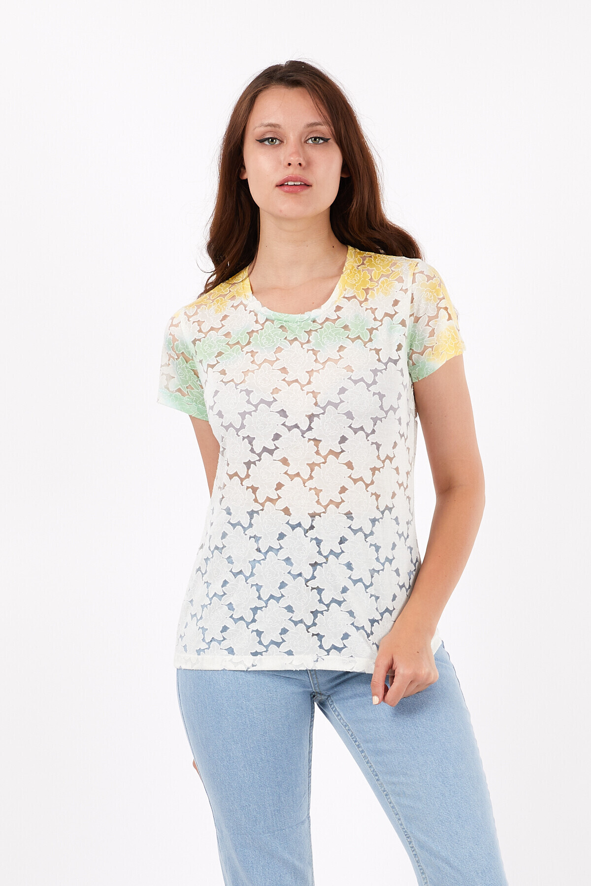 Bisiklet Yaka İki Renkli Papatya Desenli Tshirt