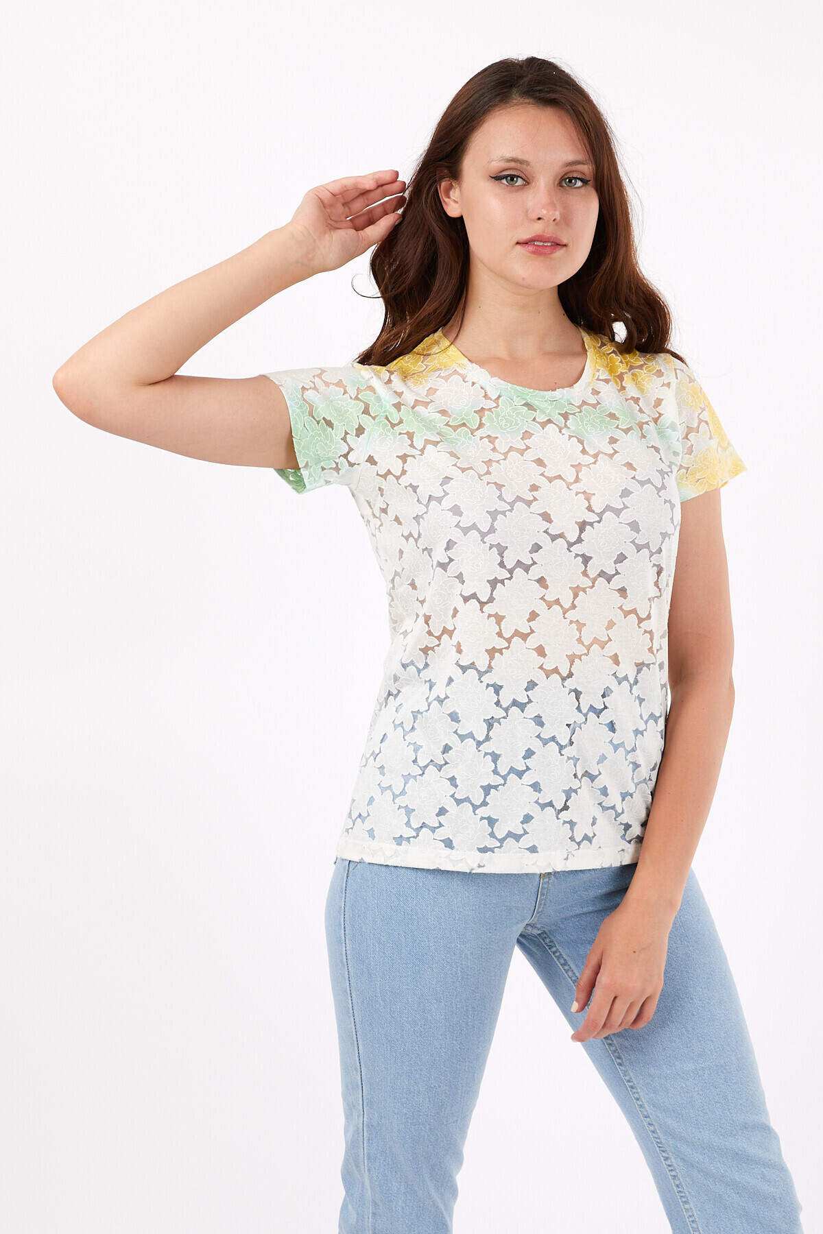 Bisiklet Yaka İki Renkli Papatya Desenli Tshirt