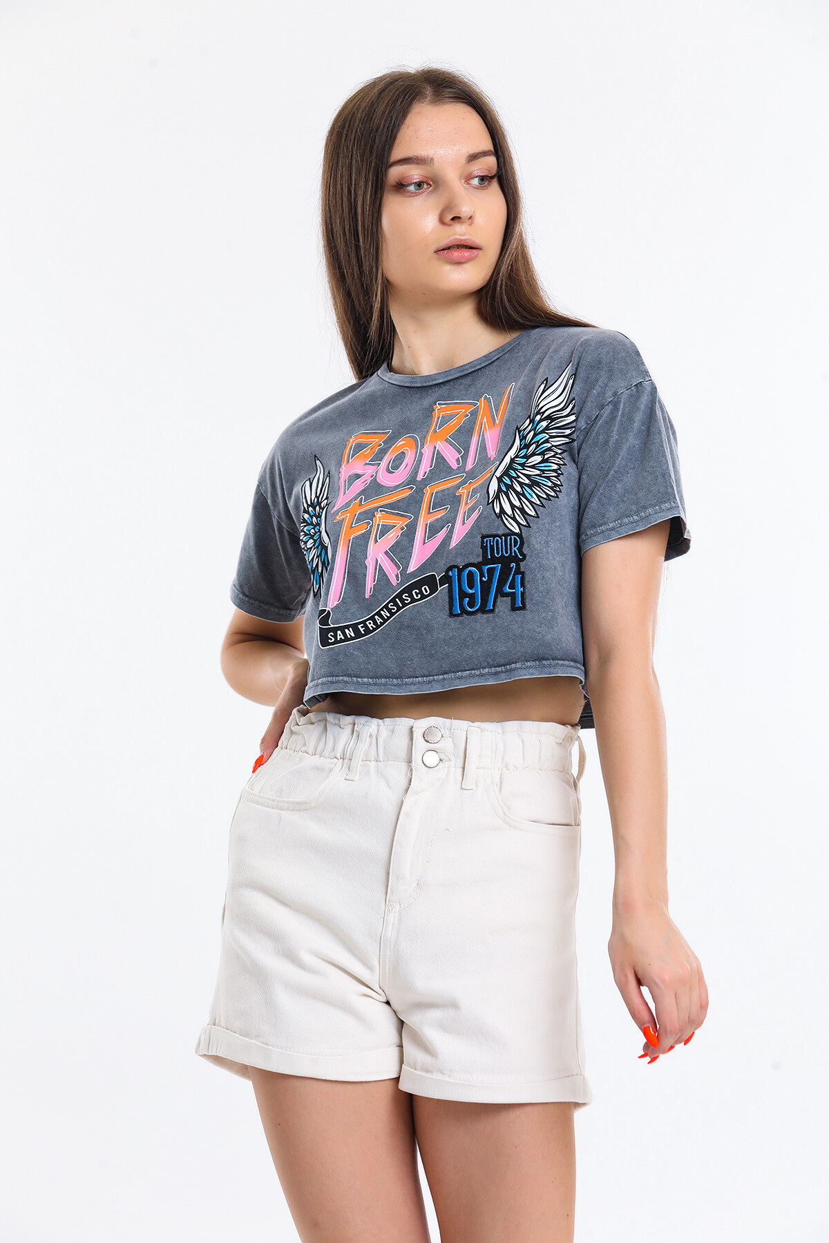 Bisiklet Yaka Kar Yıkamalı Baskılı Nakışlı Tişört