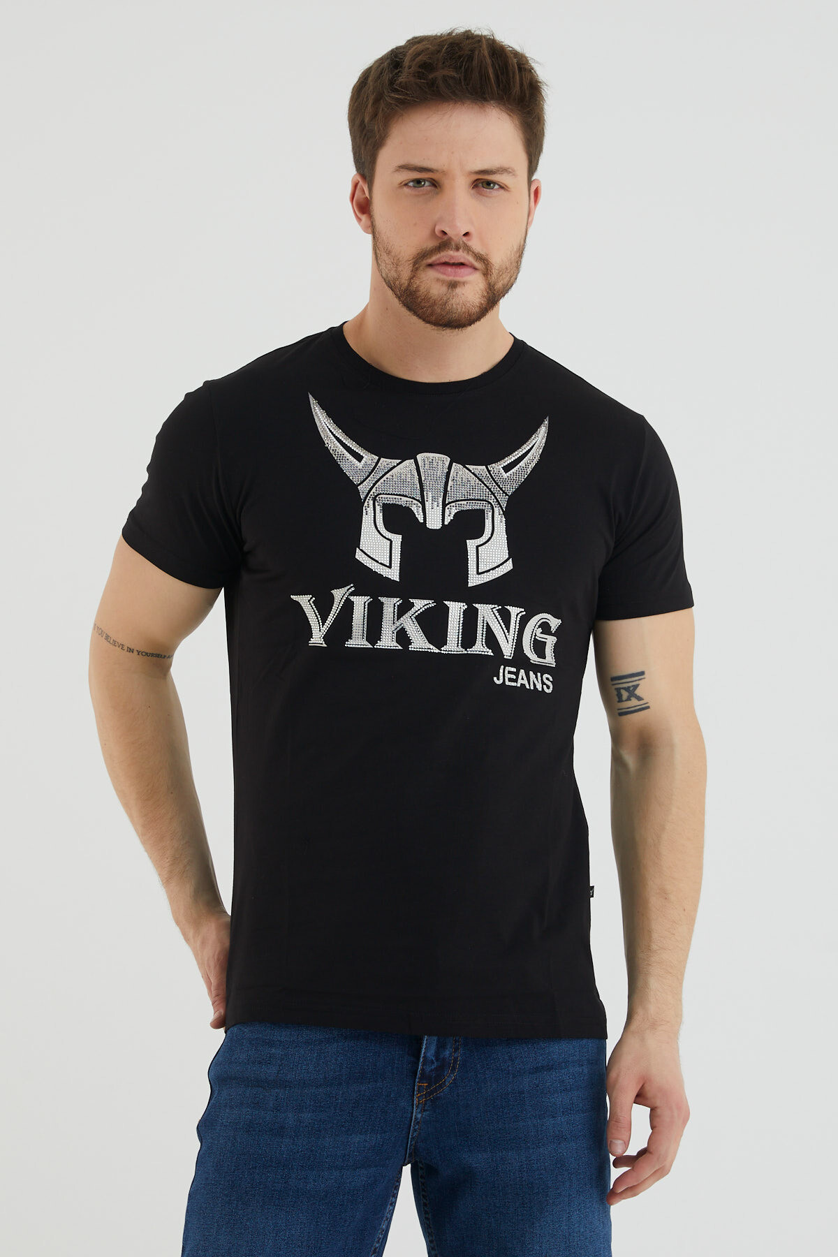 Bisiklet Yaka Viking Baskılı Taş Detaylı Tshirt