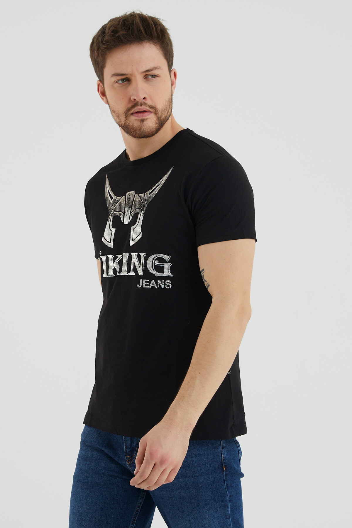 Bisiklet Yaka Viking Baskılı Taş Detaylı Tshirt