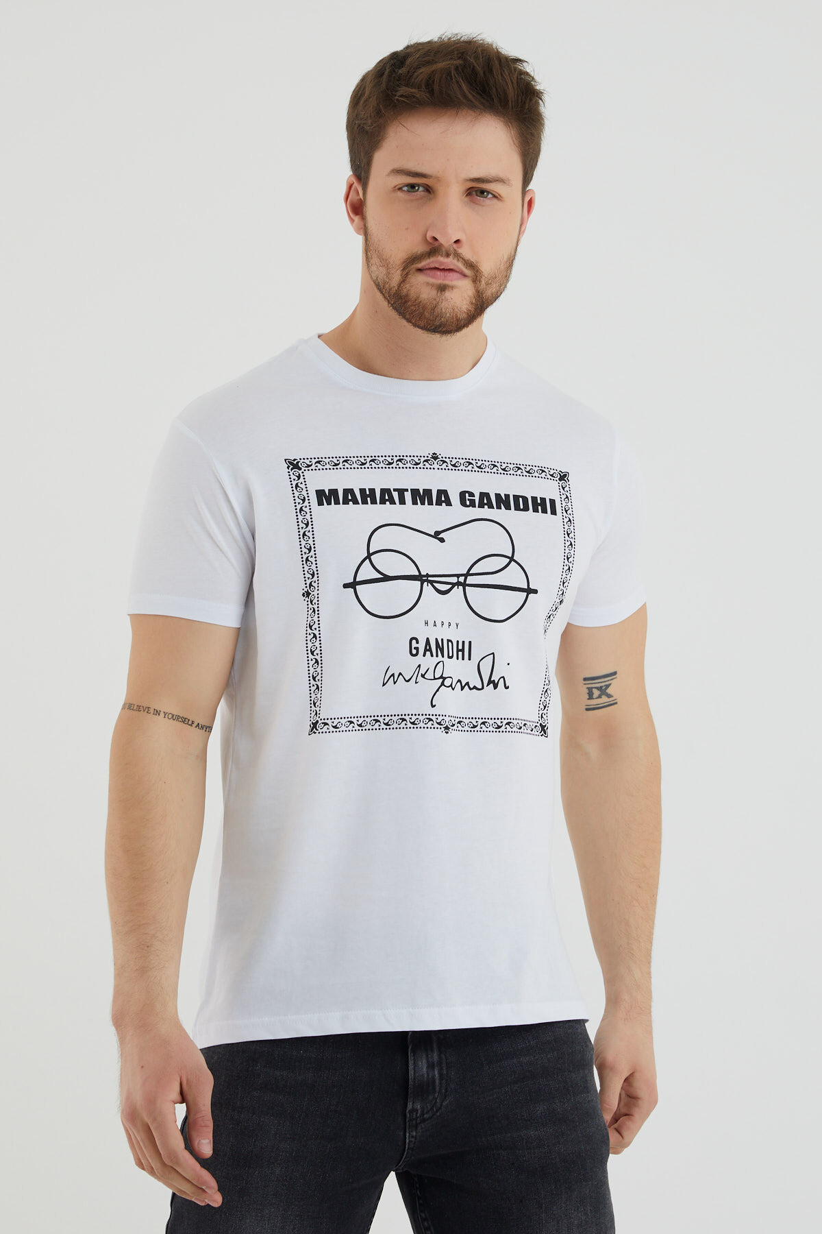 Gözlük Baskılı Bisiklet Yaka Slim Fit Tshirt