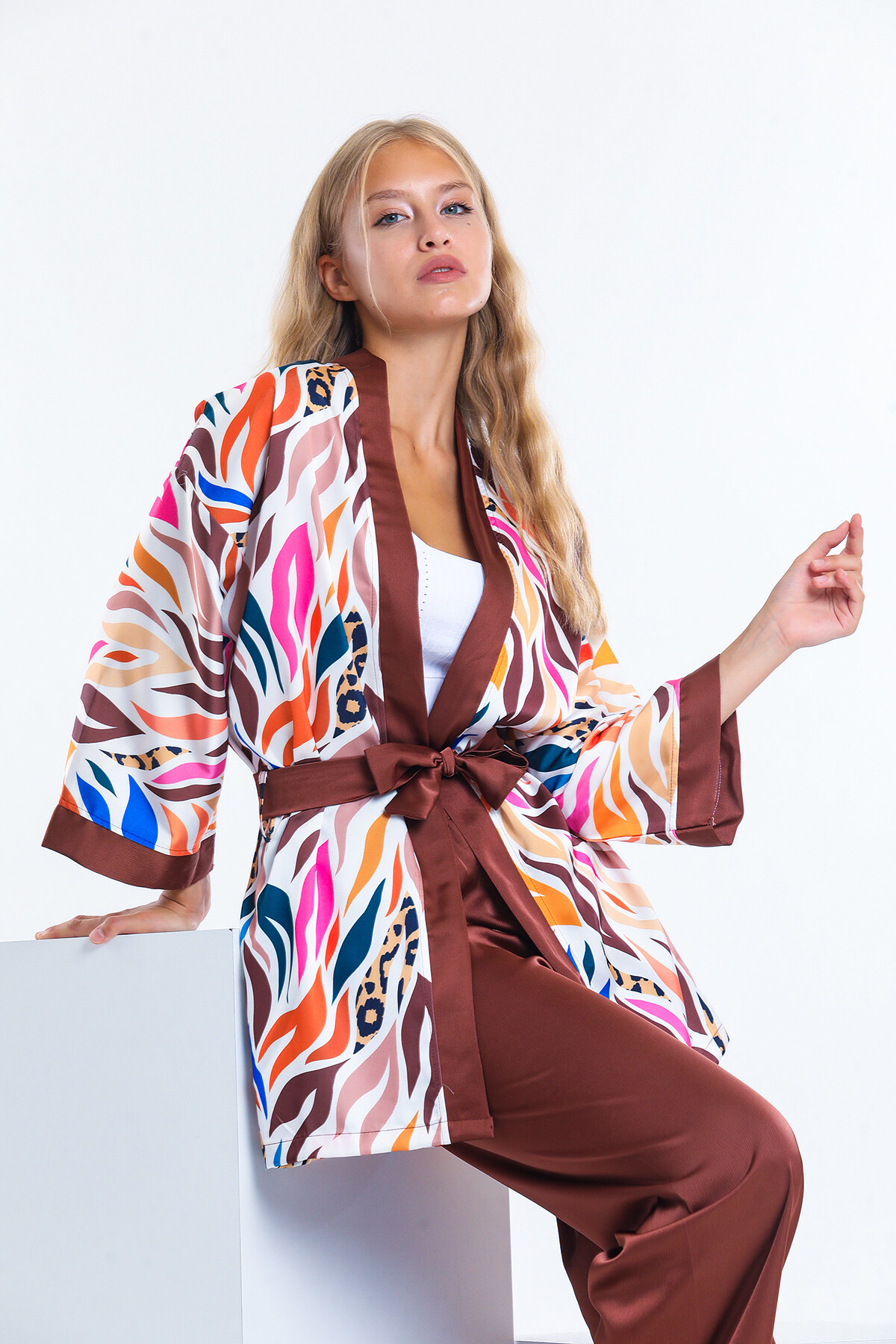 Kuşaklı Desenli Kimona Takım