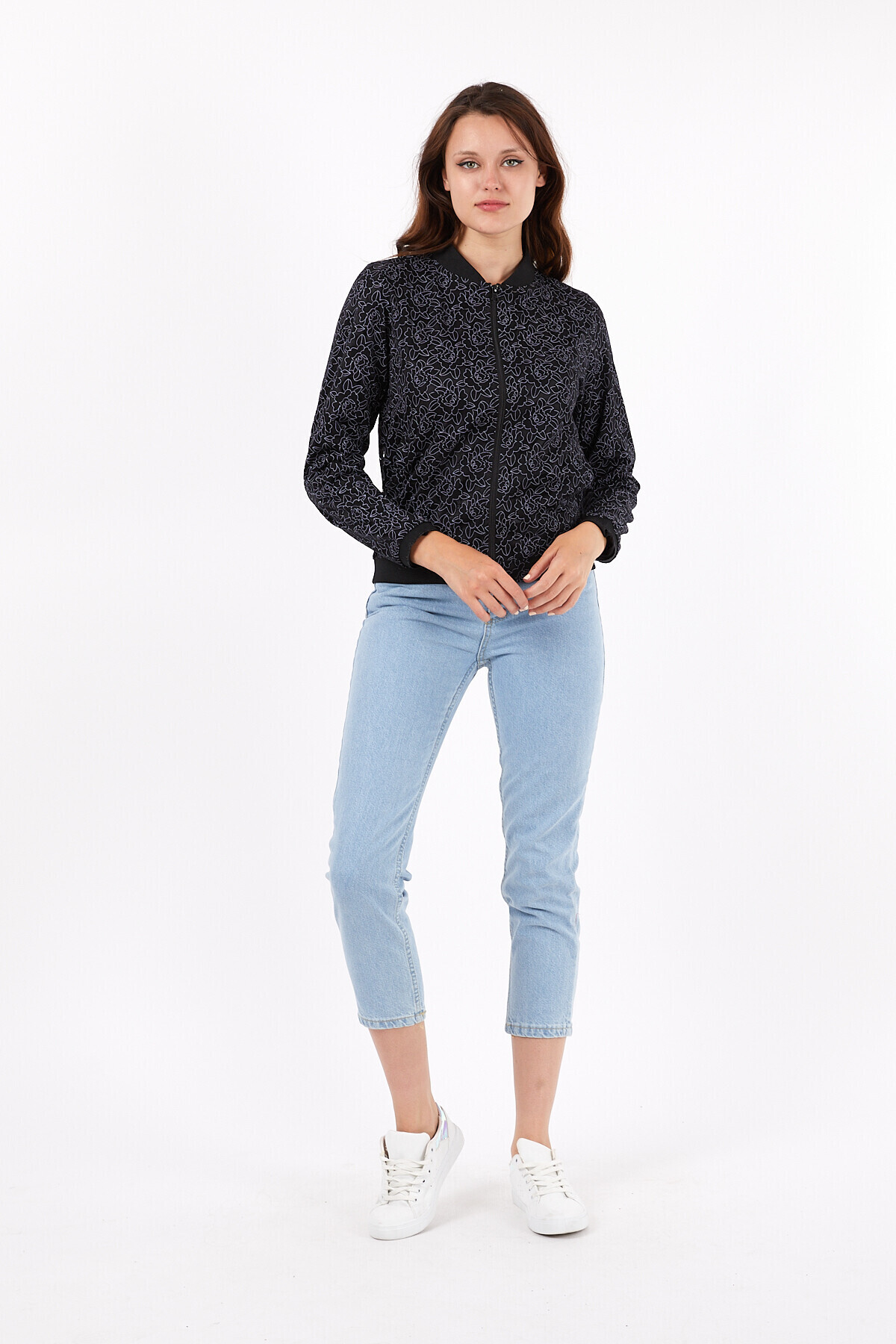 Önü Fermuarlı Yakası ve Eteği Ribanalı Bamber Ceket