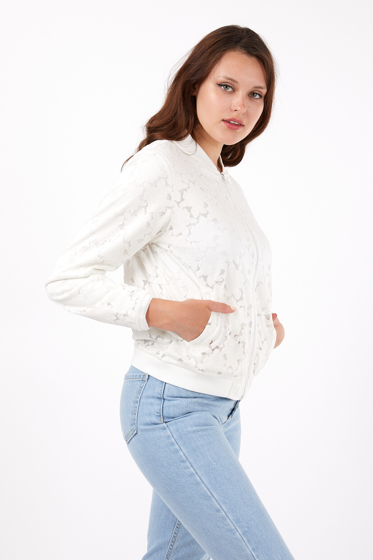 Önü Fermuarlı Yakası ve Eteği Ribanalı Bamber Ceket