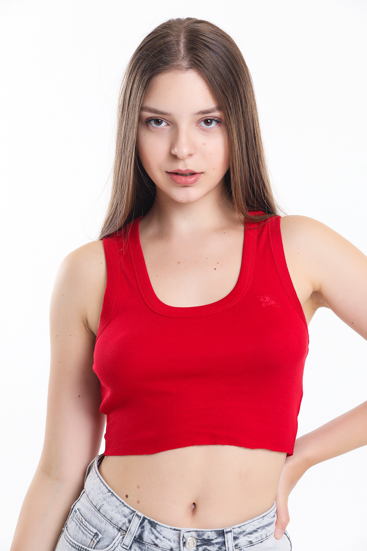 U Yaka Nakış Detaylı Kolsuz Crop Bluz