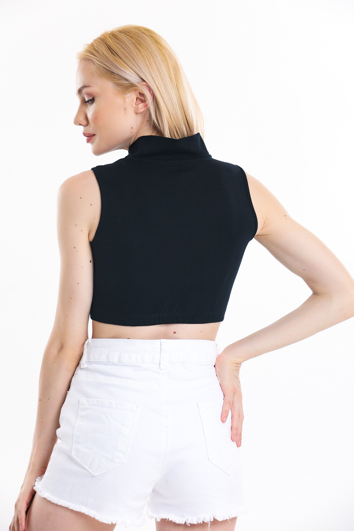 Yakası Fermuarlı Armalı Eteği Lastikli Kolsuz Crop Bluz