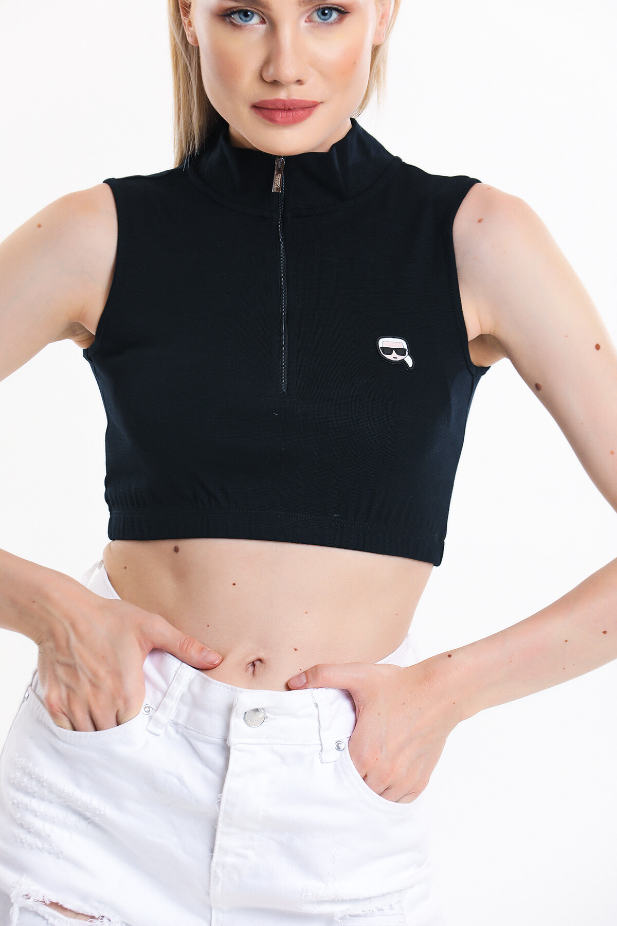 Yakası Fermuarlı Armalı Eteği Lastikli Kolsuz Crop Bluz