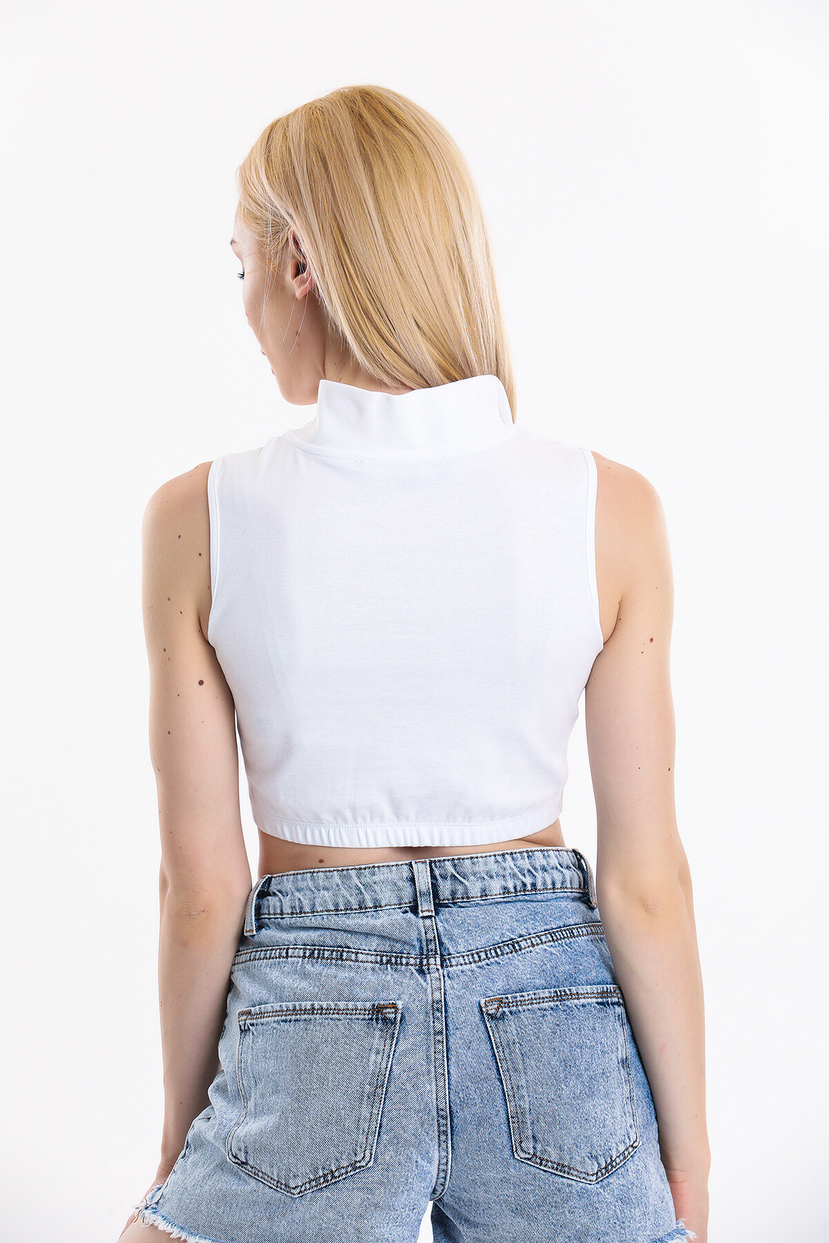 Yakası Fermuarlı Armalı Eteği Lastikli Kolsuz Crop Bluz