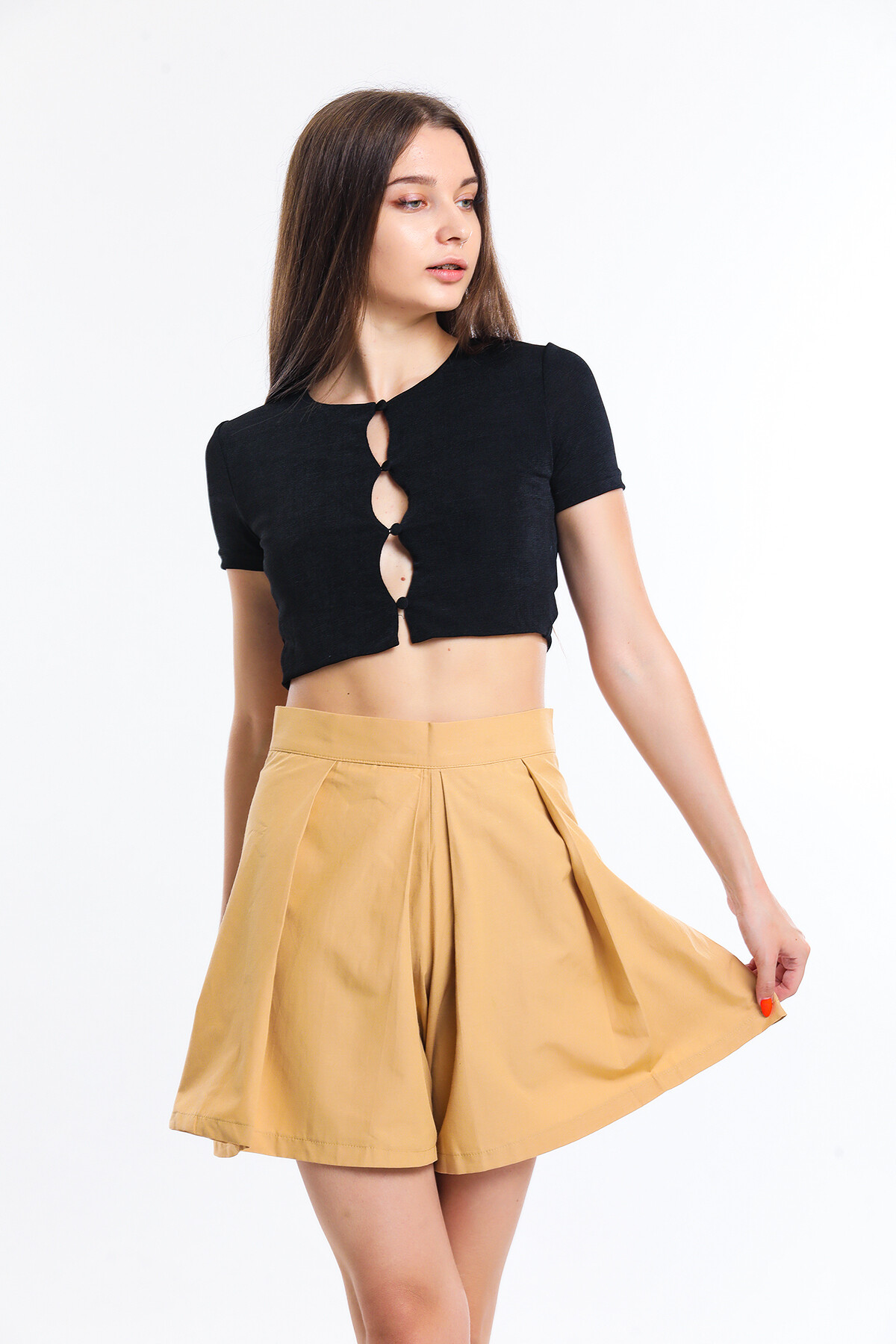 Yüksek Bel Pileli Yandan Fermuarlı Şort