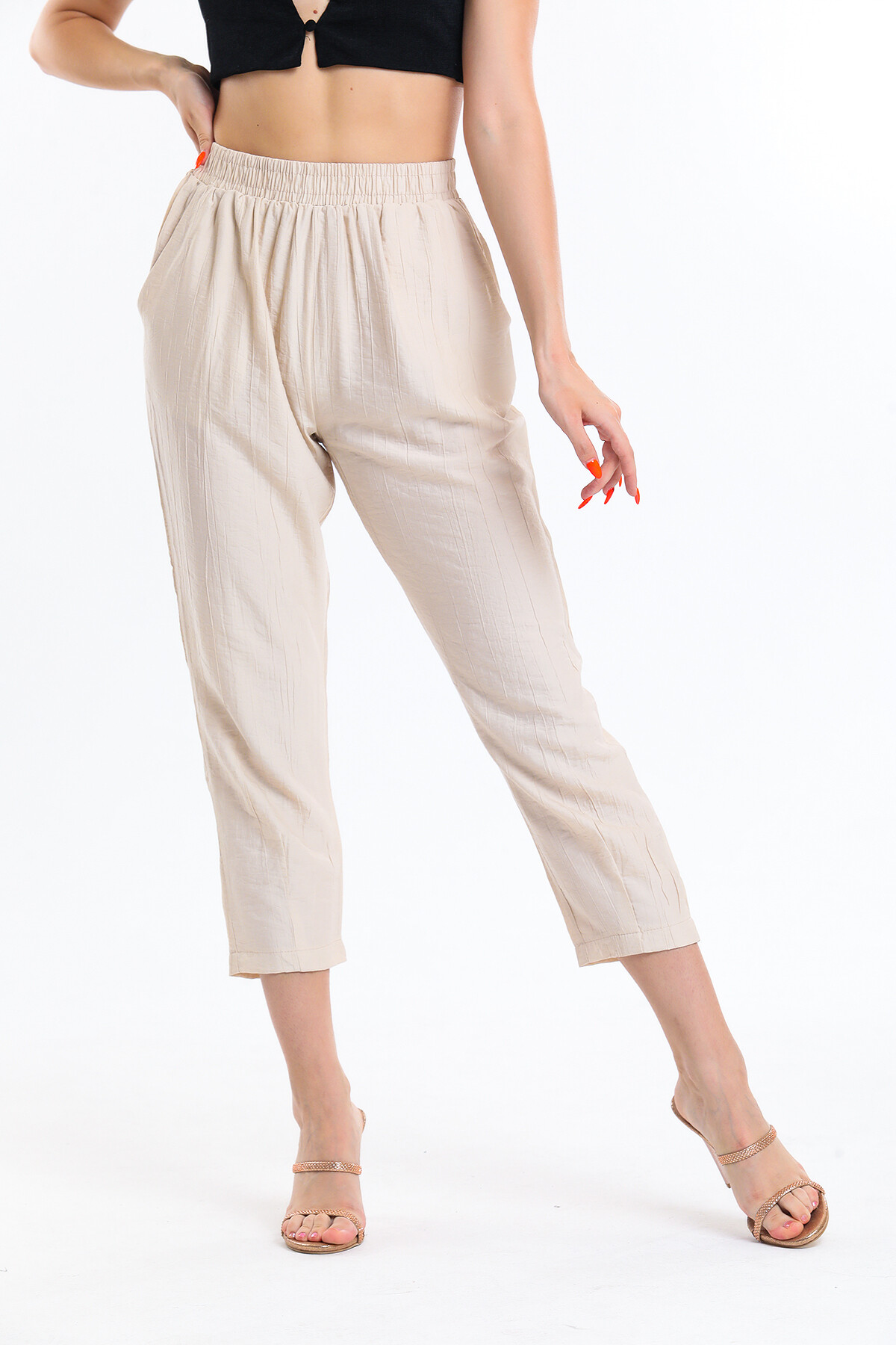 Beli Lastikli Paçası Pensli Cepli Pantolon