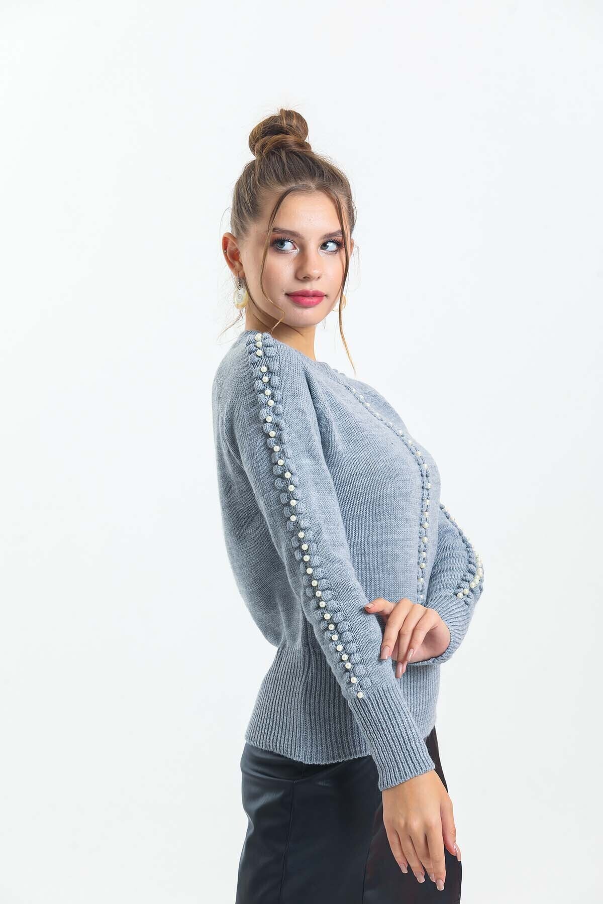 Bisiklet Yaka Boncuk Detaylı Kazak