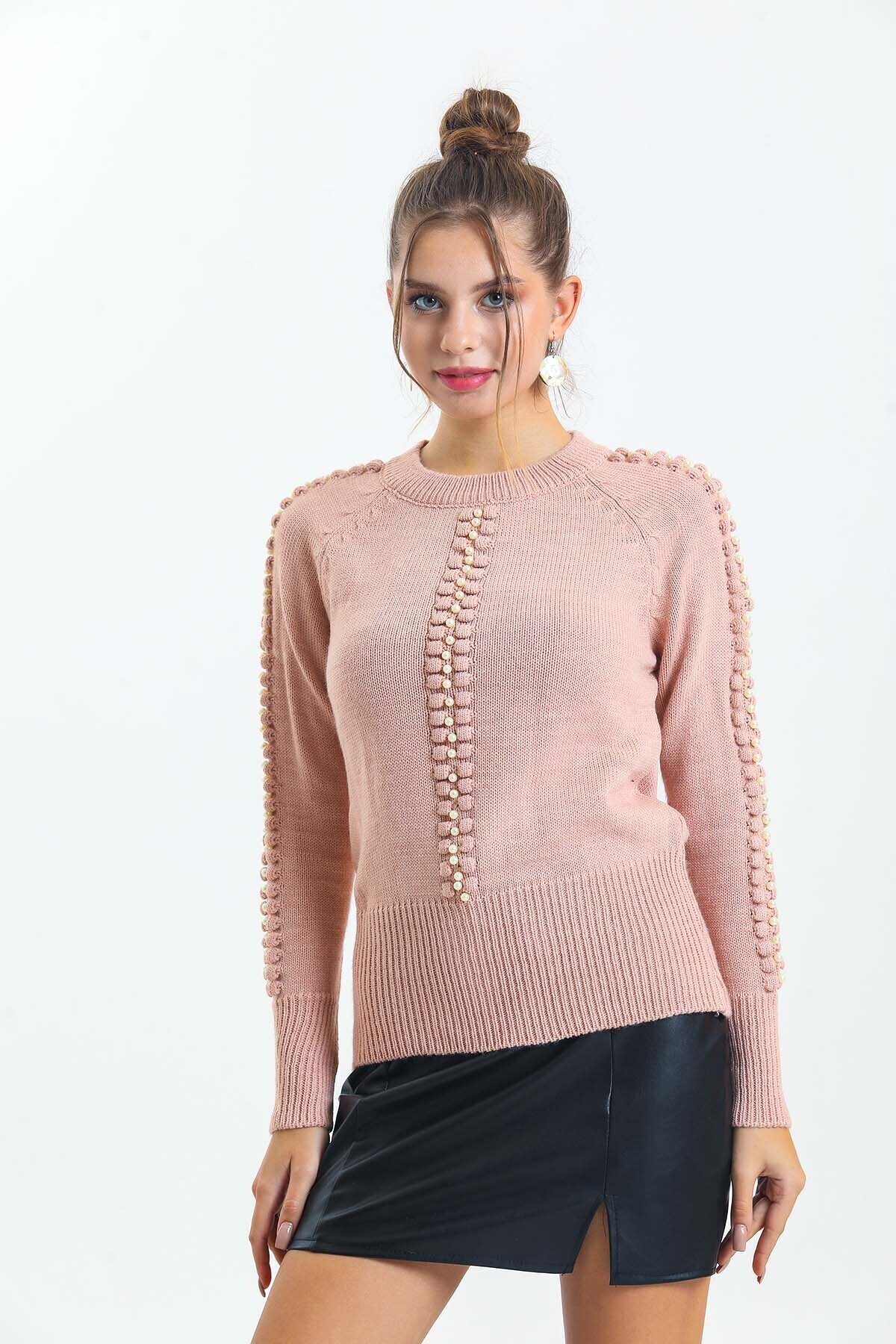 Bisiklet Yaka Boncuk Detaylı Kazak