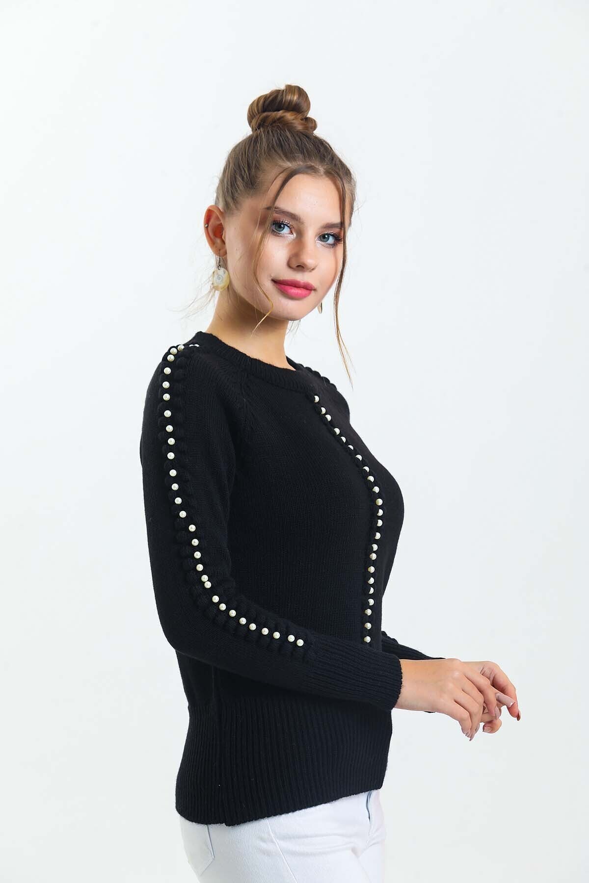 Bisiklet Yaka Boncuk Detaylı Kazak