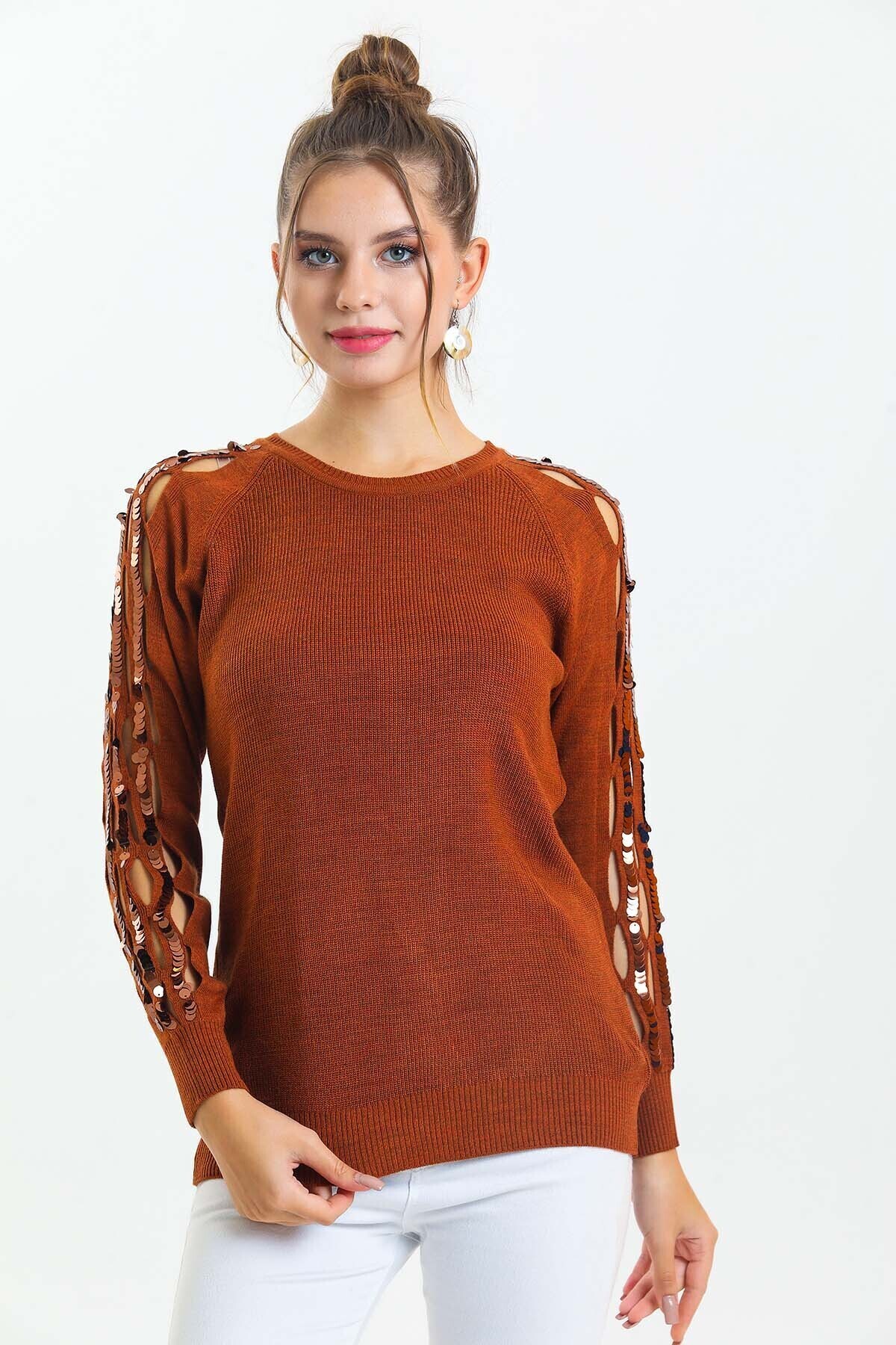 Bisiklet Yaka Kolları Pul Detaylı Triko Kazak