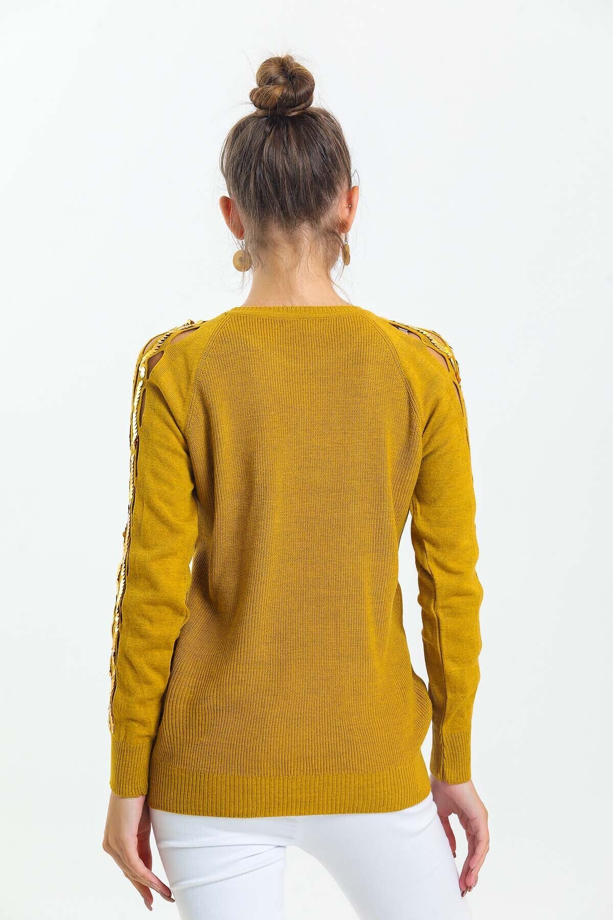 Bisiklet Yaka Kolları Pul Detaylı Triko Kazak