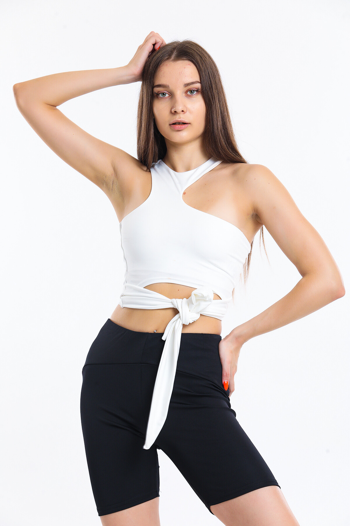 Eteği Bağlamalı Dekolteli Crop Bluz