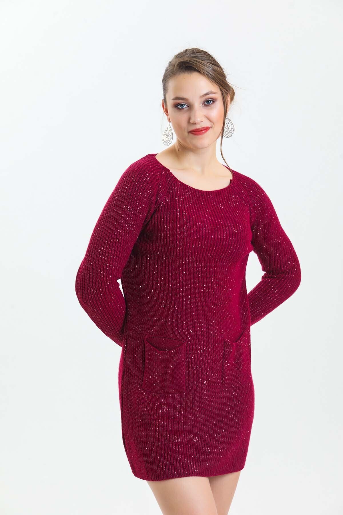 Geniş Yaka Önü Cepli Simli Uzun Kol Triko Elbise