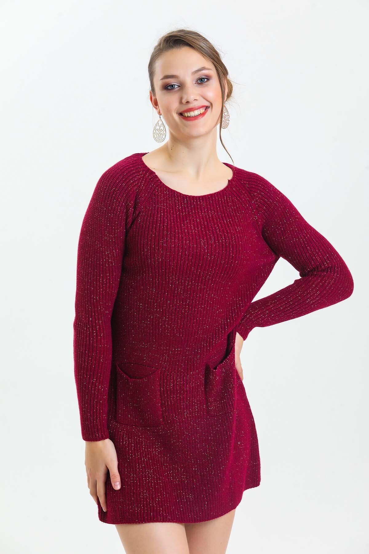 Geniş Yaka Önü Cepli Simli Uzun Kol Triko Elbise