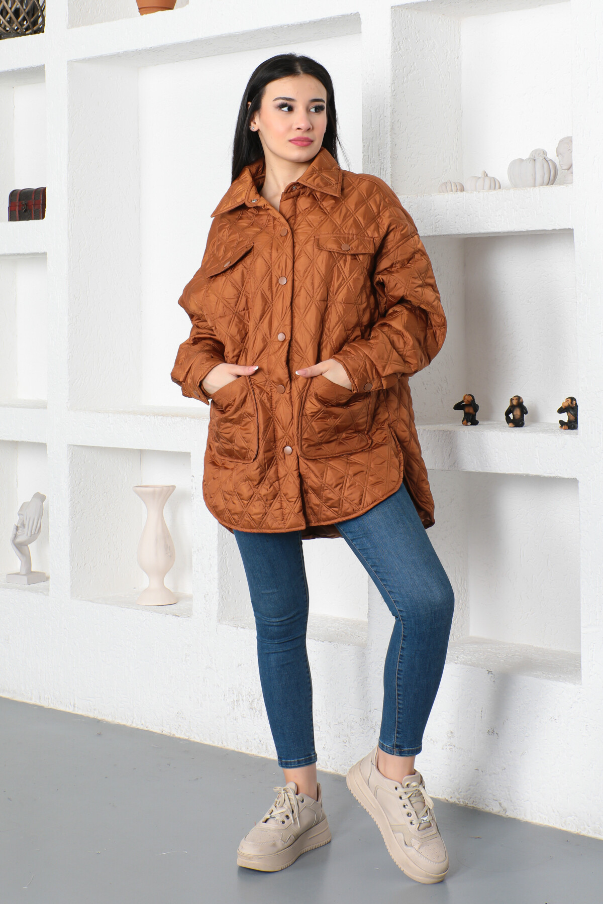 KADIN Kapitone Dikişli Gömlek Yaka Çıtçıtlı Cepli Mont