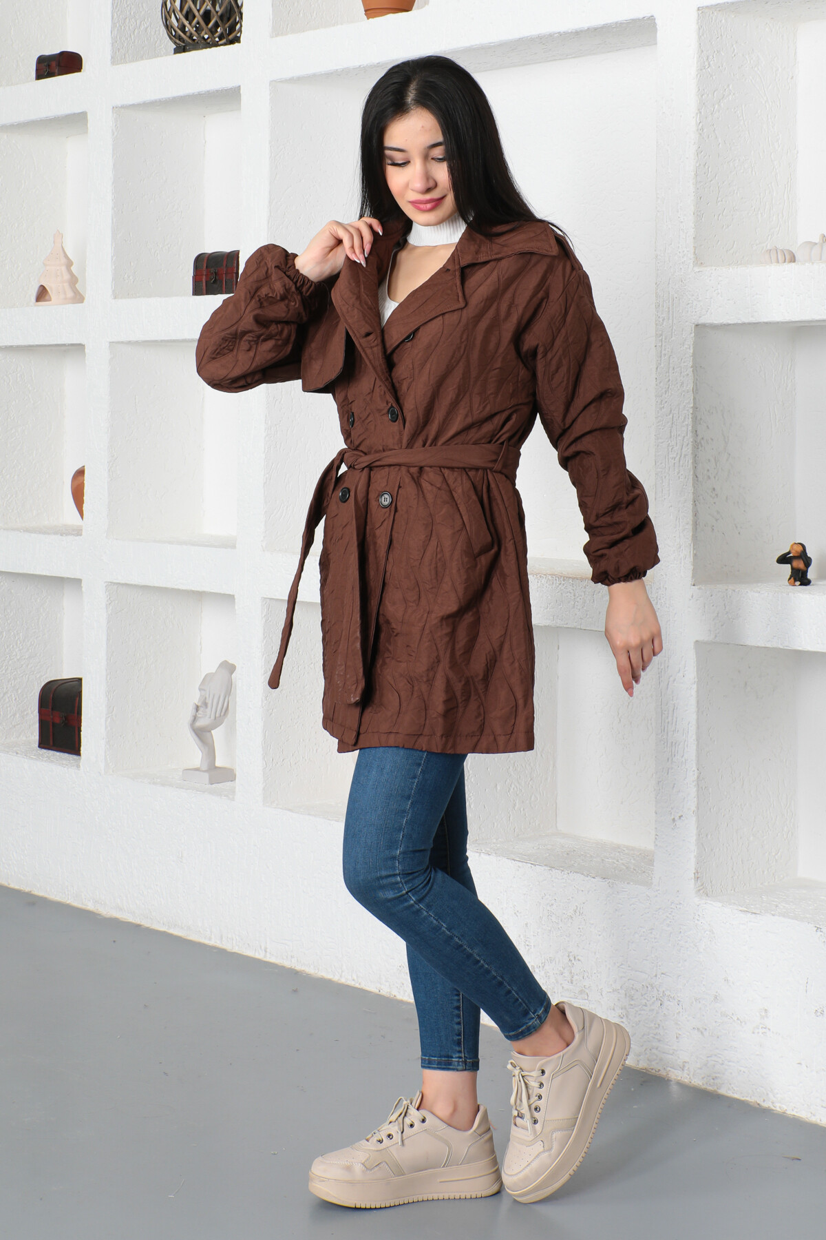 KADIN Önü Düğmeli Kolları Lastikli Kuşaklı Uzun Trençkot