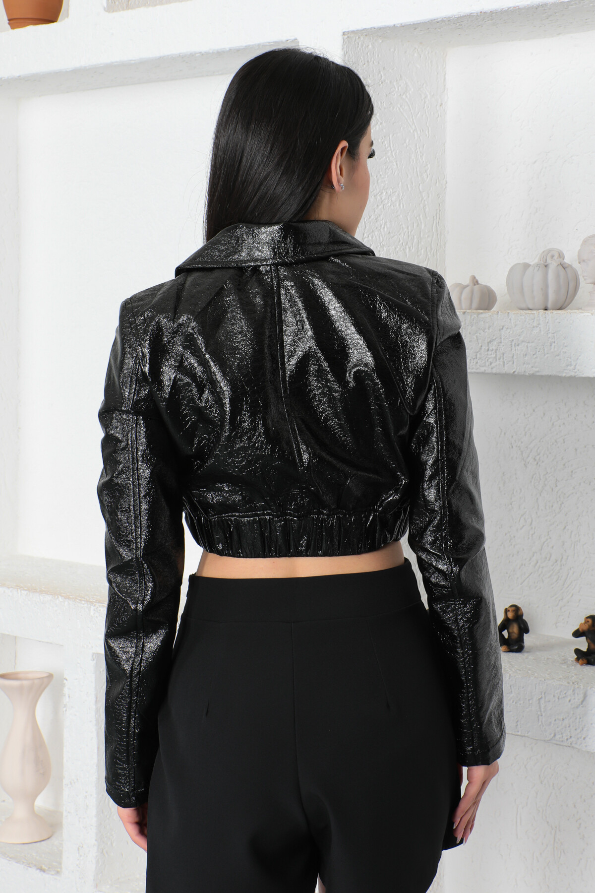 KADIN Önü Fermuarlı İçi Astarlı Beli Lastikli Cepli Rugan Crop Ceket