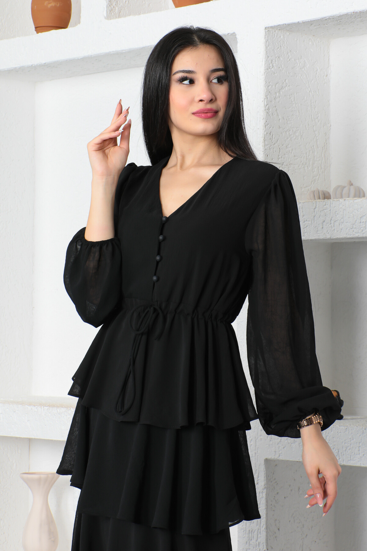 KADIN V Yaka Robası Düğmeli Eteği Fırfırlı İçi Astarlı Uzun Şifon Elbise