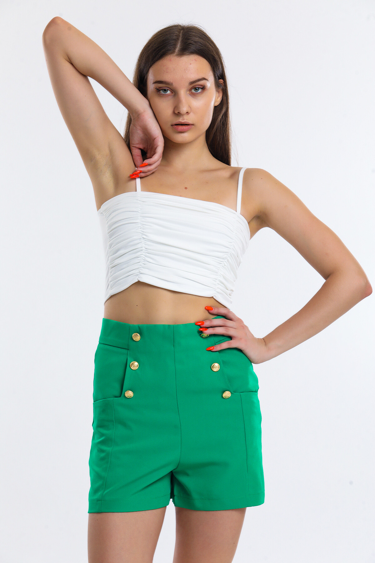 Önü Düğme Detaylı Yanı Fermuarlı Cepli Yüksek Bel Şort