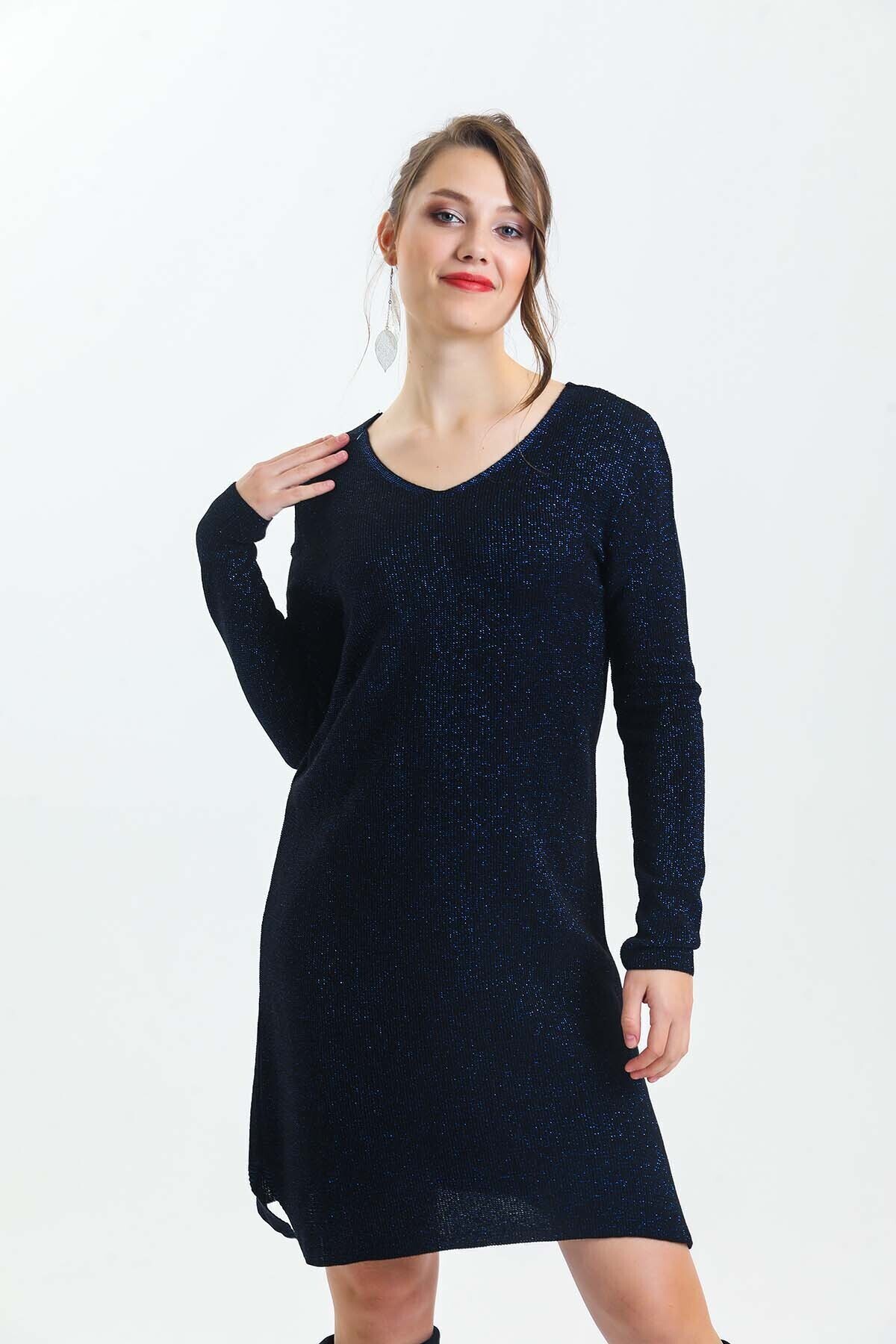 V Yaka Uzun Kol Simli Triko Elbise