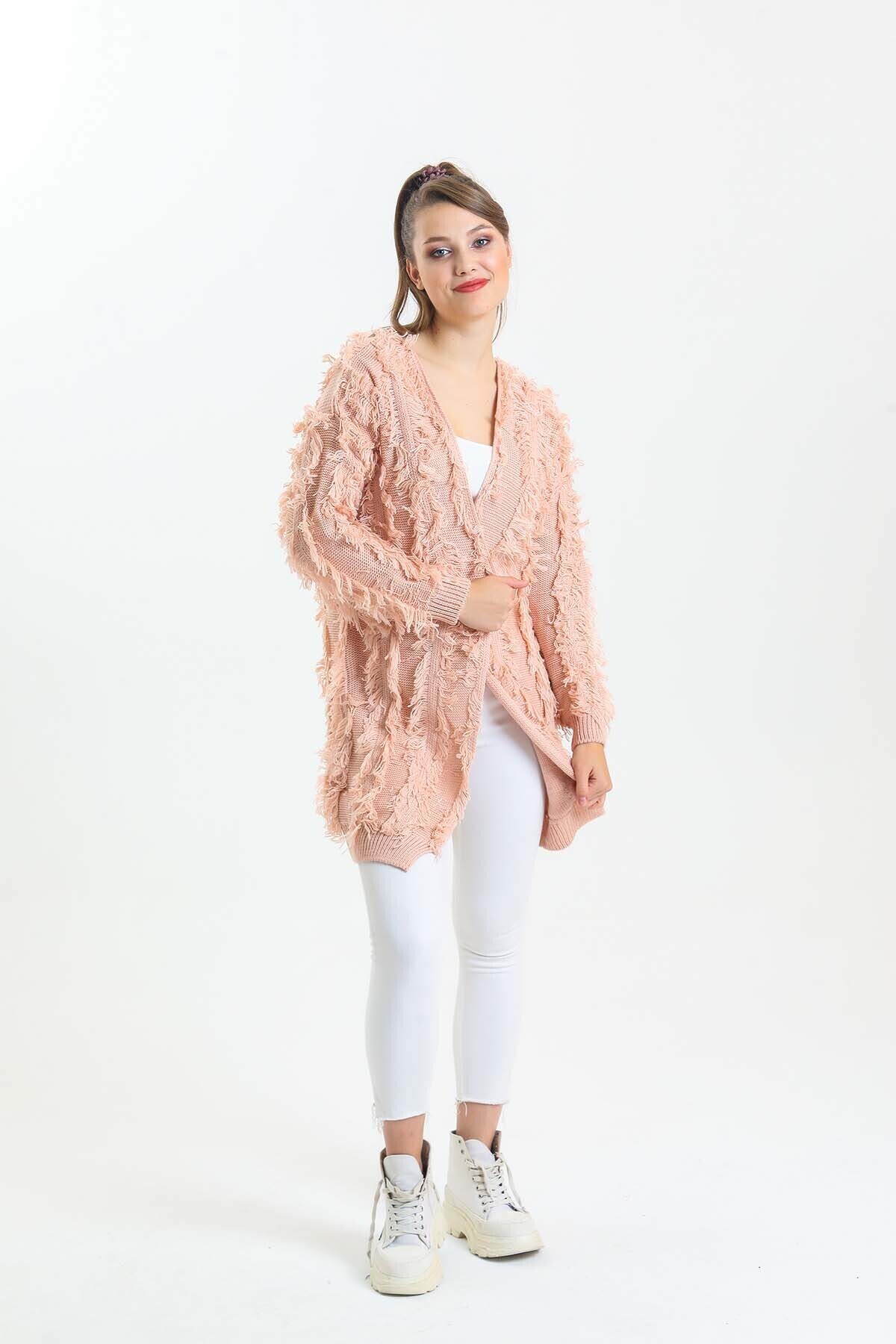 Yarasa Kol Püsküllü Triko Hırka