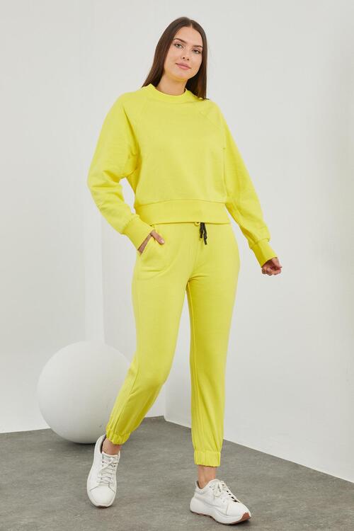 Beli ve Paçası Lastikli Düz Eşofman Takım