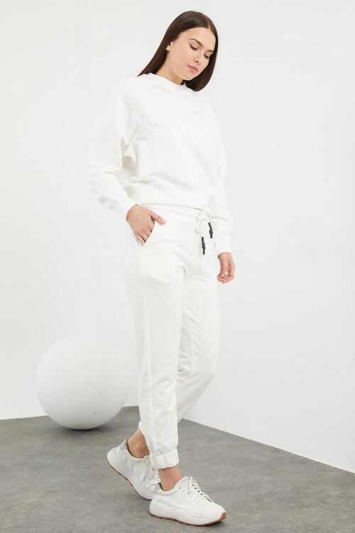 Beli ve Paçası Lastikli Düz Eşofman Takım