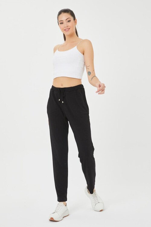 Beli Lastikli Bağcıklı Nakış Detaylı Cepli Alt Eşofman