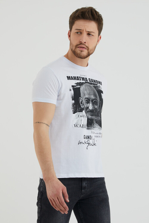 Mahatma Gandhi Baskılı Bisiklet Yaka Battal Tshirt