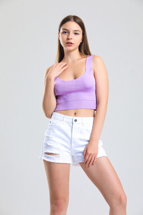 Paçaları Püsküllü Sökük Kot Şort