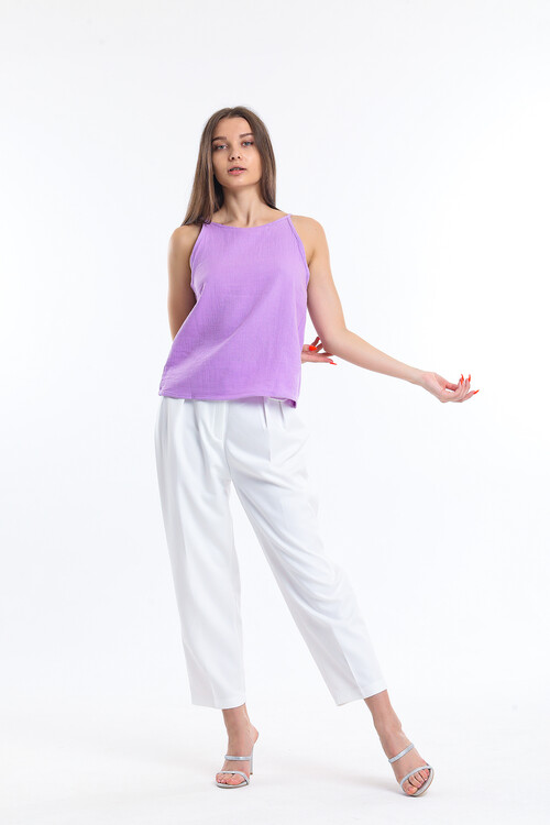 Sırtı Nakış Detaylı Bağlamalı Bluz