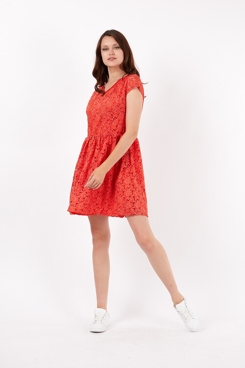 V Yaka Pileli Kesik Kol Papatya Desenli Yanı Fermuarlı Kısa Elbise