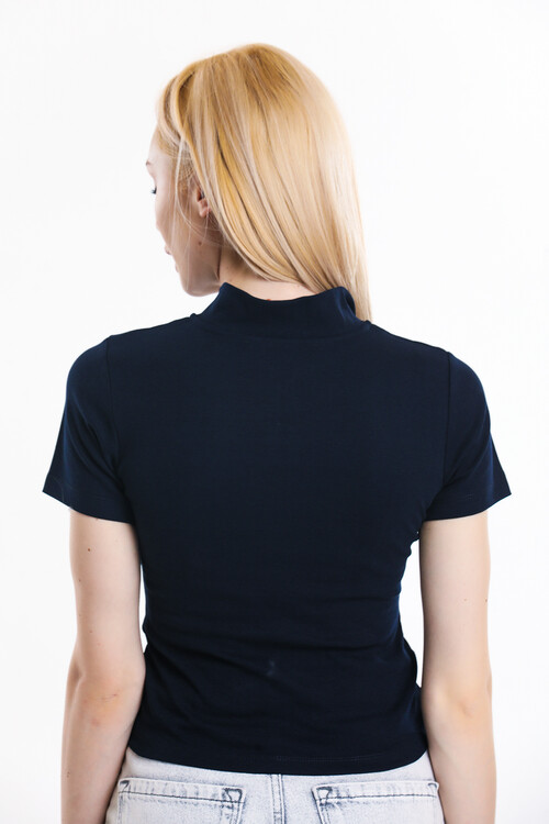 Yakası Fermuarlı Armalı Bluz