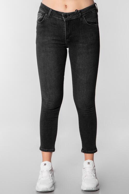 Yüksek Bel Dar Paça Kot Pantolon