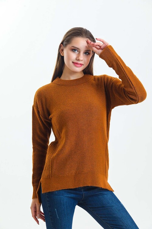 Arkası Düğme Detaylı Önü Kısa Yarasa Kol Triko Kazak