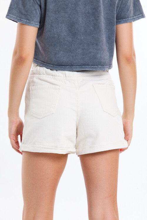 Duble Paça Beli Lastikli Cepli Yüksek Bel Çift Düğmeli Kot Şort