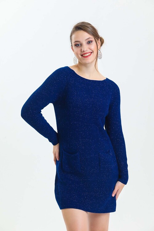 Geniş Yaka Önü Cepli Simli Uzun Kol Triko Elbise