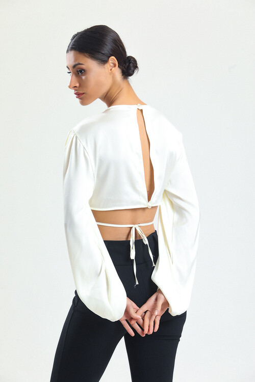 KADIN Balon Kol Eteği Bağcıklı Saten Crop Bluz