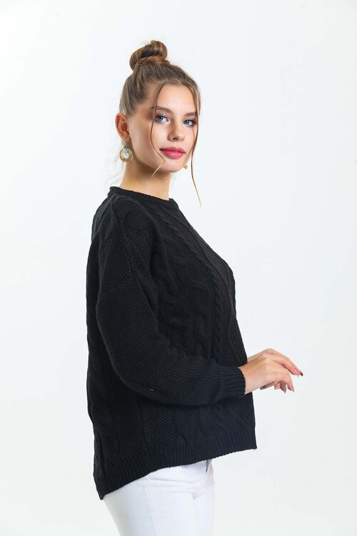 Önü Saç Örgülü Arkası Yırtmaçlı Bisiklet Yaka Örgülü Salaş Kazak