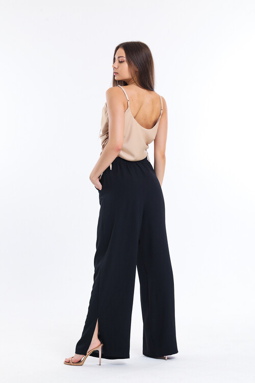 Paçaları Yırtmaçlı Beli Lastikli Cepli Yüksek Bel Bol Paça Pantolon